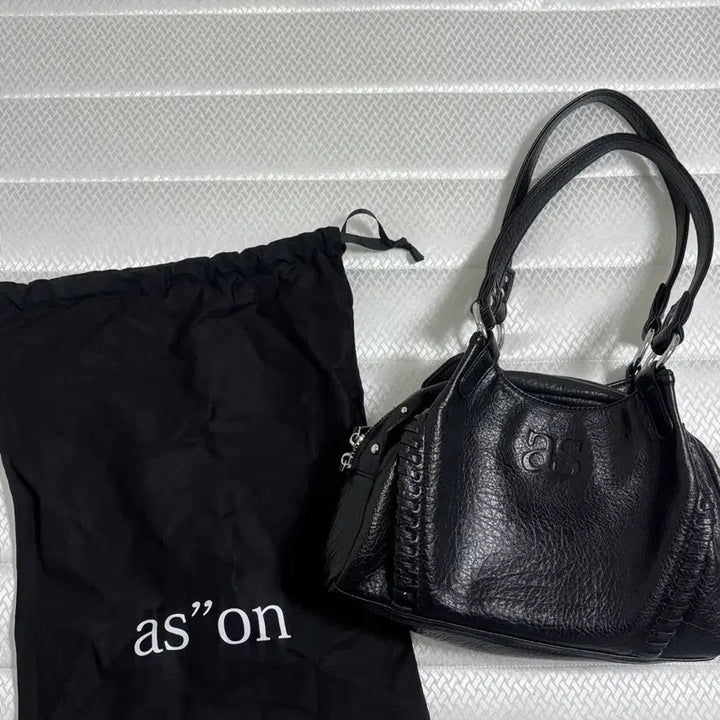 [SOLD OUT] 애즈온 보니타 미니백 블랙