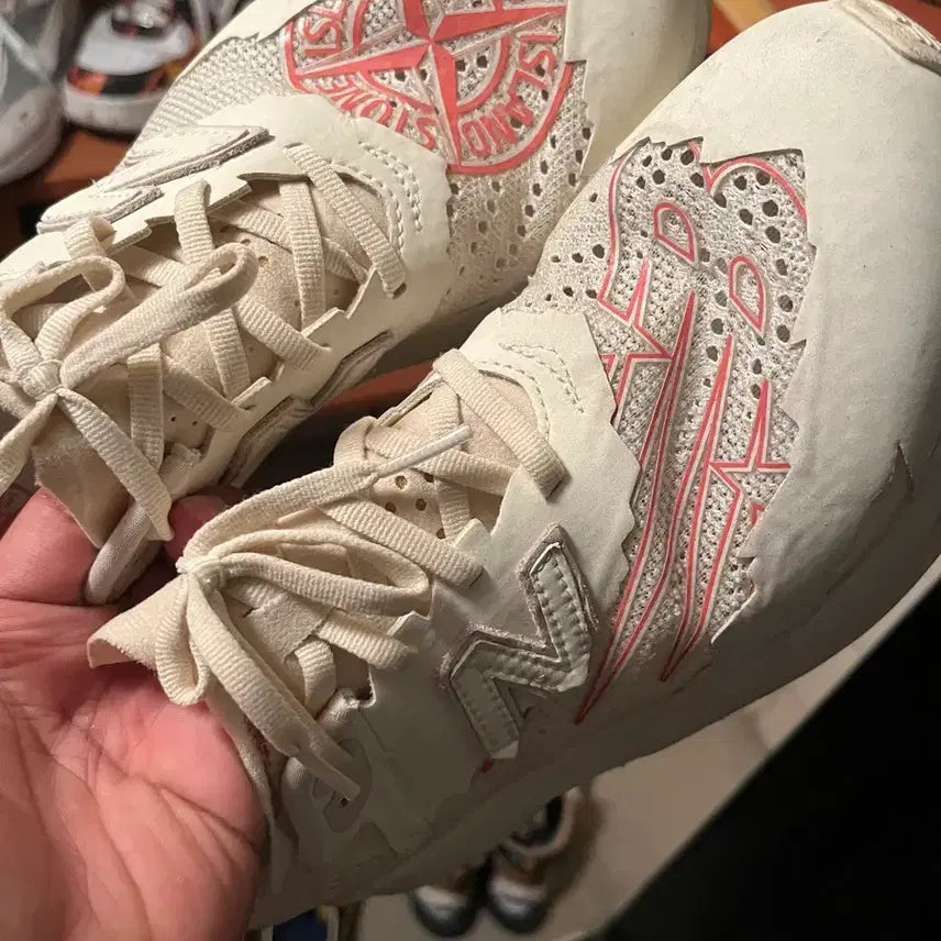 [BUNJANG] New Balance x Stone Island Tokyo Design Studio FuelCell RC Elite v2 Sneakers (White) / 뉴발란스 스톤아일랜드 도쿄디자인 스튜디오 퓨어셀 RC 엘리트 v2 265