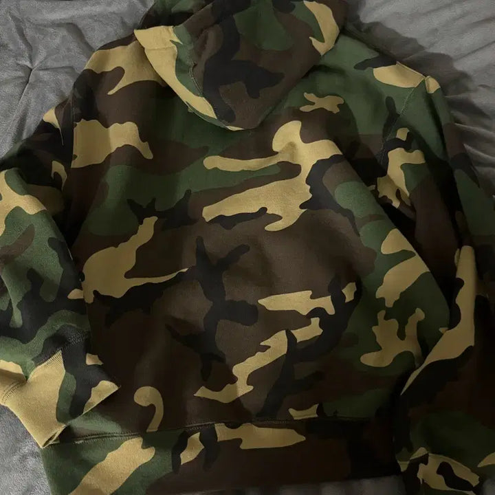 [BUNJANG] Supreme Camo Fleece Full Zip Hoodie / 슈프림 카모 플리스 후드 집업