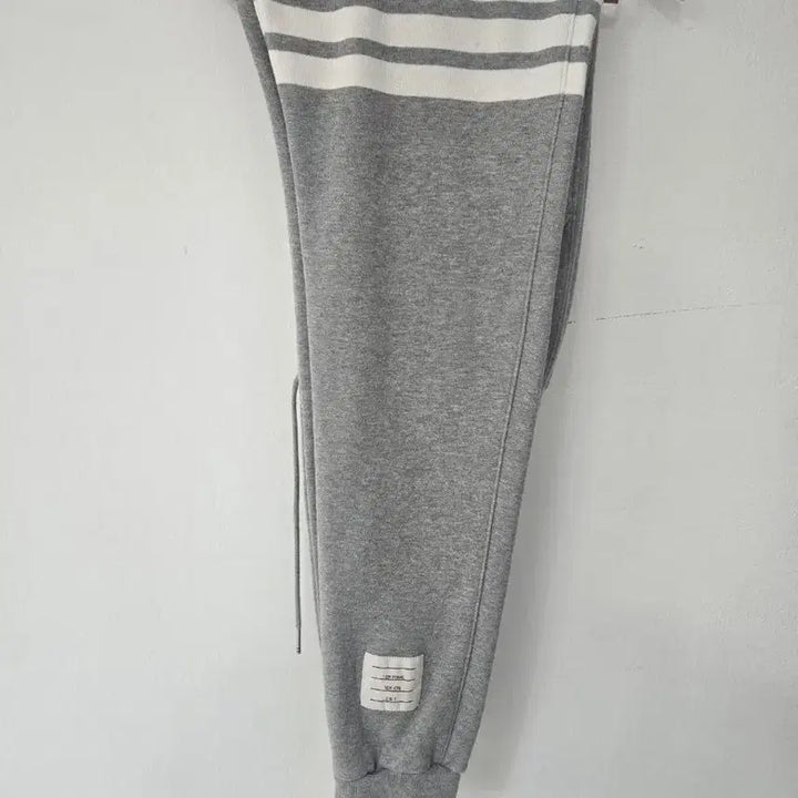 [BUNJANG] Thom Browne Jogger Pants with Signature Striped Band - Size 2 / 톰브라운 조거팬츠 사선완장 2사이즈
