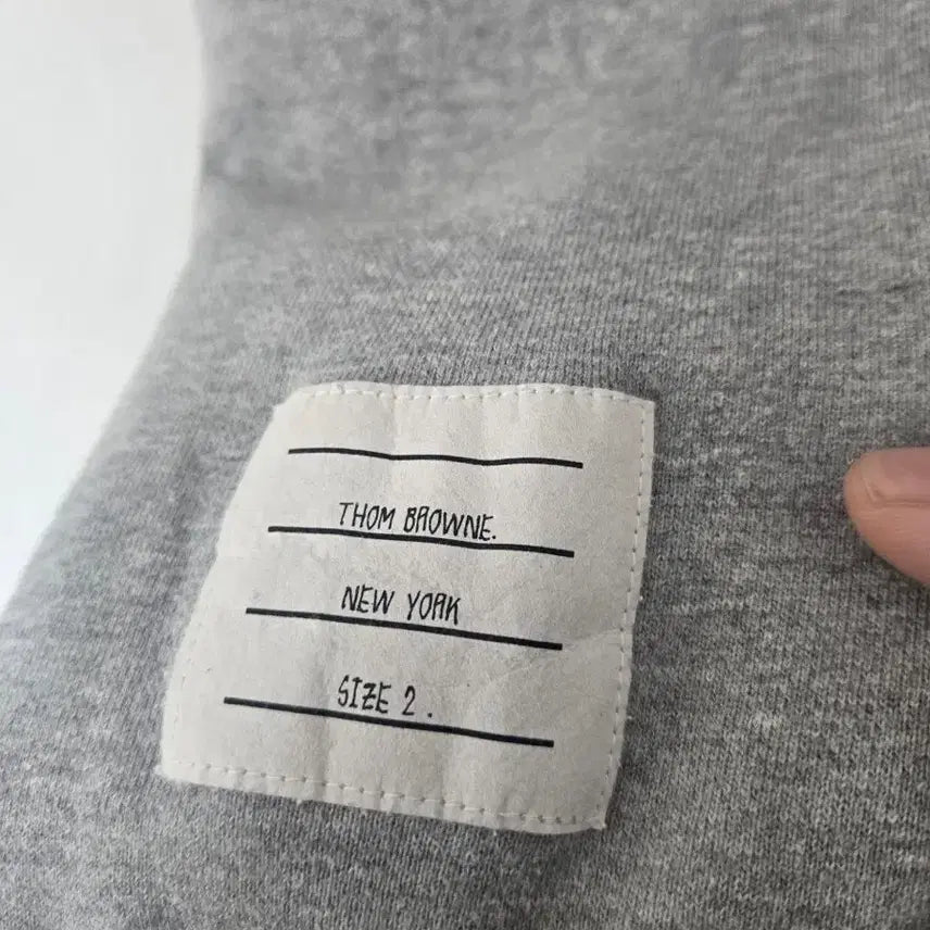 [BUNJANG] Thom Browne Jogger Pants with Signature Striped Band - Size 2 / 톰브라운 조거팬츠 사선완장 2사이즈