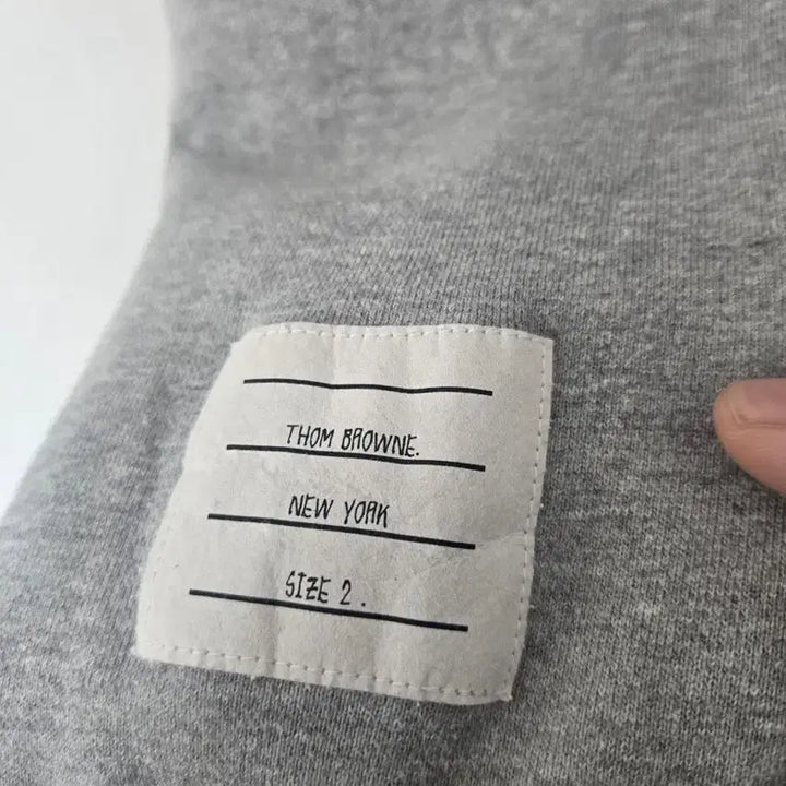 [BUNJANG] Thom Browne Jogger Pants with Signature Striped Band - Size 2 / 톰브라운 조거팬츠 사선완장 2사이즈