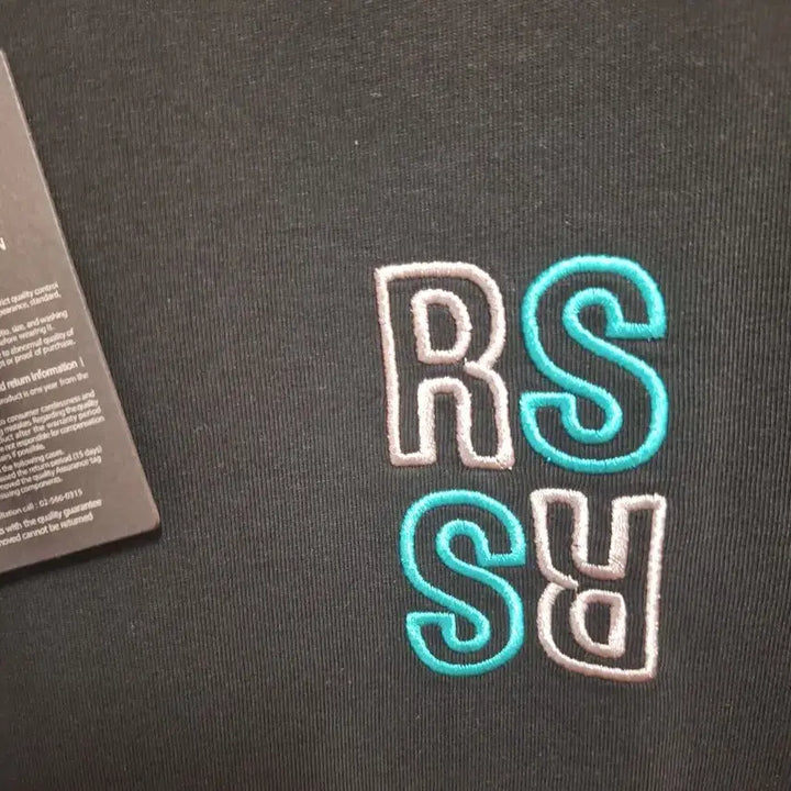 [BUNJANG] Raf Simons RS SY Black Short-Sleeve T-Shirt Size 110 (New) / 라프시몬스 RS 블랙 반팔 티셔츠 110 새상품 무료배송