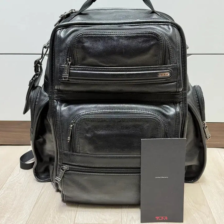 [BUNJANG] TUMI T-Pass Leather Backpack / 투미(TUMI) 티패스 가죽 백팩