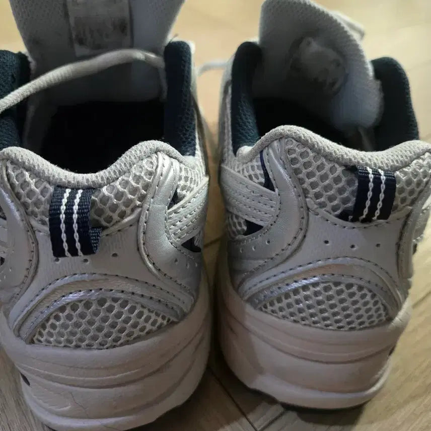[BUNJANG] New Balance 530 Sneakers (Size 240) / 뉴발530 240사이즈