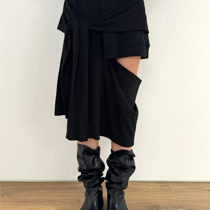 [BUNJANG] BEYNING Cut-Out Strap Midi Skirt / 베이닝 Cut-Out Strap Midi Skirt