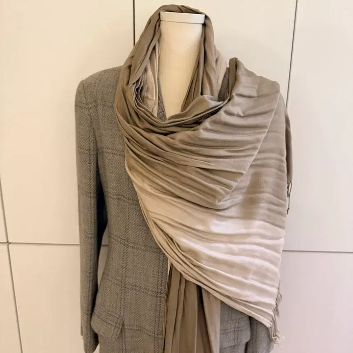 [BUNJANG] Beige Pleated Scarf / 베이지 주름 스카프(자켓 제외)