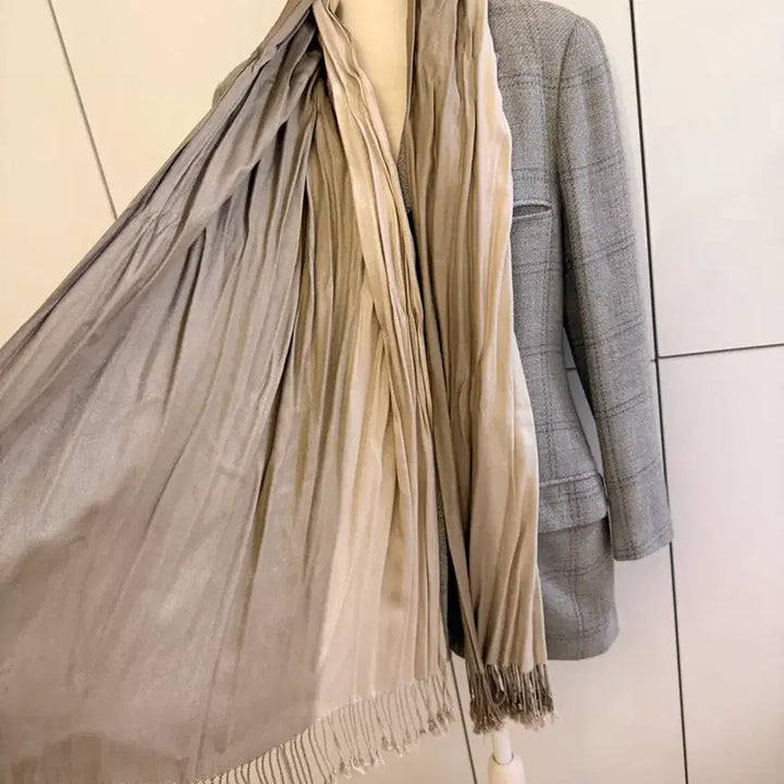 [BUNJANG] Beige Pleated Scarf / 베이지 주름 스카프(자켓 제외)