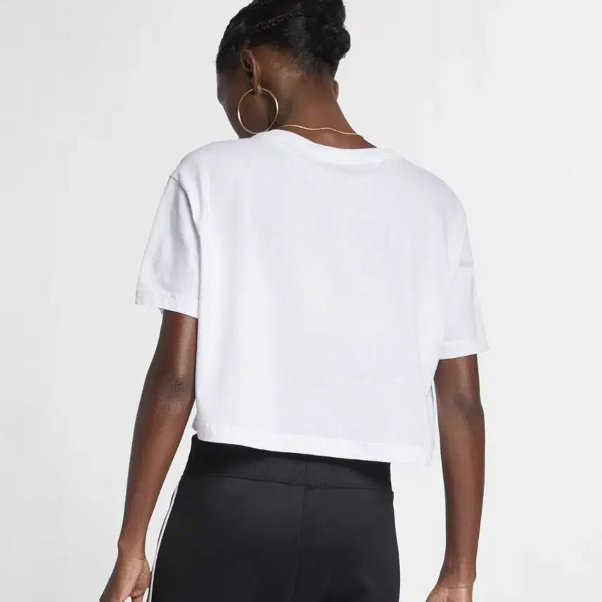 [BUNJANG] Nike Sportswear Essential Crop T-Shirt Size S / 나이키 S 크롭 반팔 라운드티셔츠 W-반팔-160