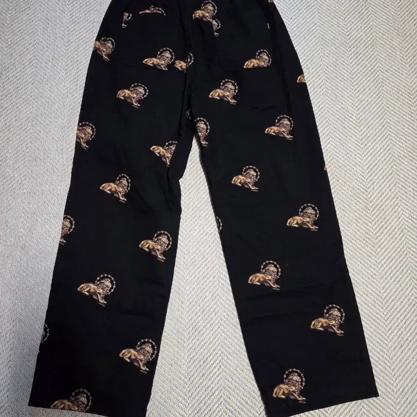 [BUNJANG] Wekanis Lion Logo Pants XL / 위캔더스 사자로고팬츠xl사이즈