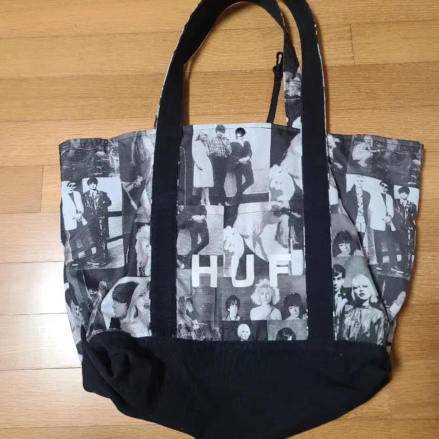[BUNJANG] HUF Photo Print Tote Bag Black / HUF 포토 프린트 토트백 블랙