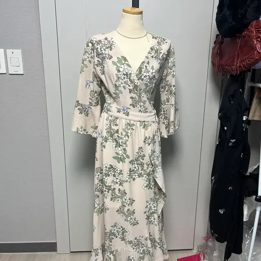 [BUNJANG] Floral Robe / 플로럴 로브