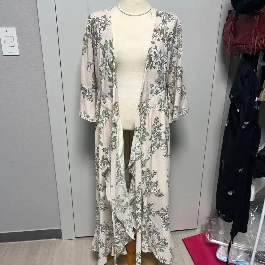 [BUNJANG] Floral Robe / 플로럴 로브