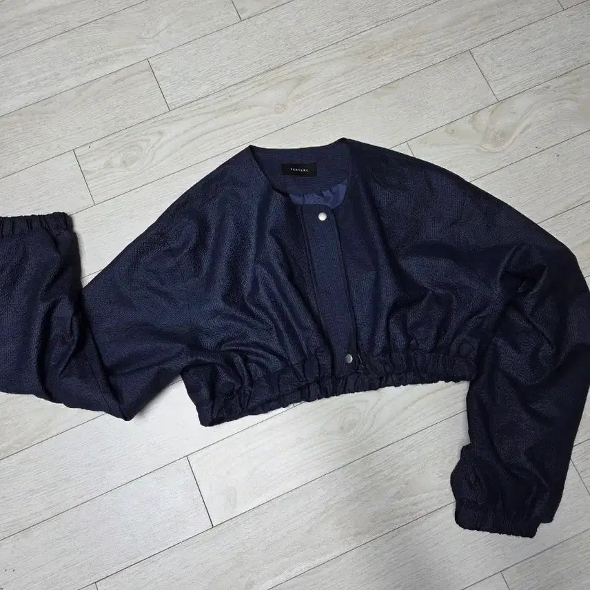 [BUNJANG] TEXTURE Navy Crop Jacket / 텍스쳐 TEXTURE 네이비 크롭 자켓
