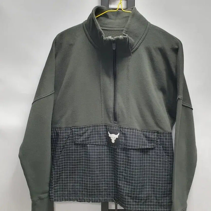 [BUNJANG] Under Armour Project Rock Anorak Half-Zip Fleece Jacket Khaki / 언더아머 프로젝트락 아노락 반집업 플리스 자켓 카키 m