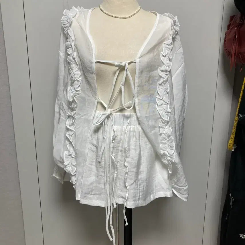 [BUNJANG] Ruffle White Set / 프릴 화이트 세트