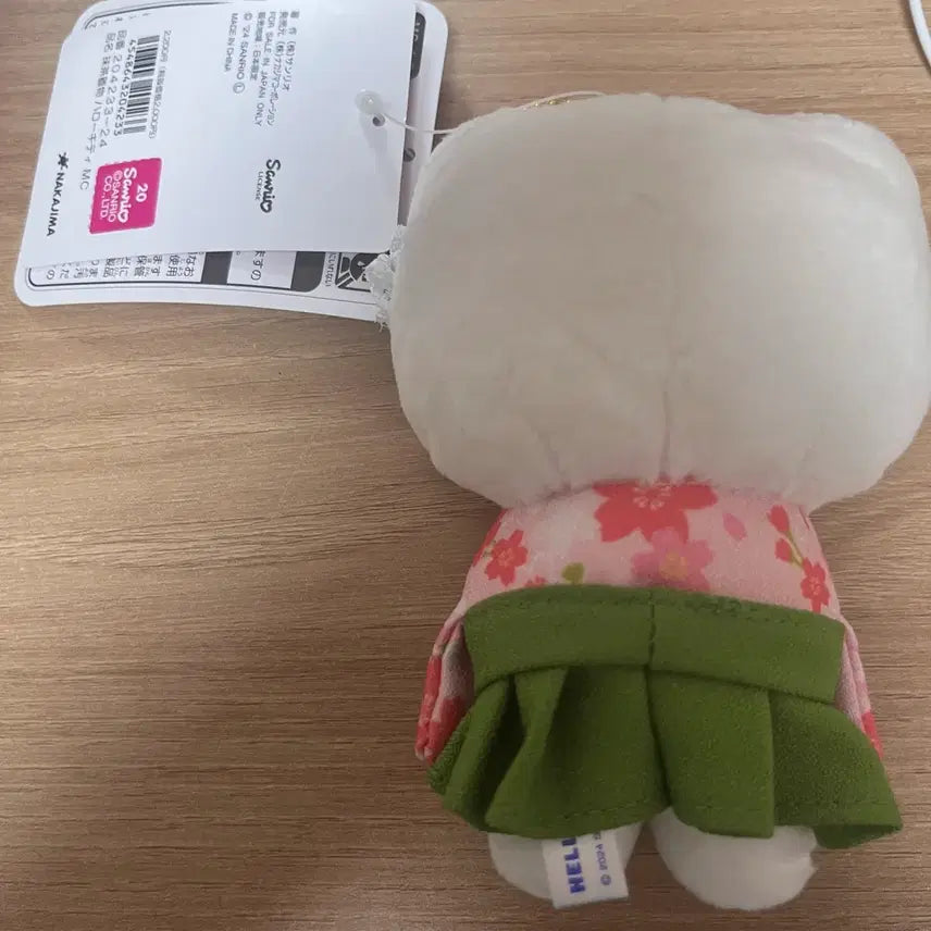 [BUNJANG] Sanrio Hello Kitty Kimono Doll Cherry Blossom Matcha / 산리오 헬로키티 기모노 인형 벚꽃 말차