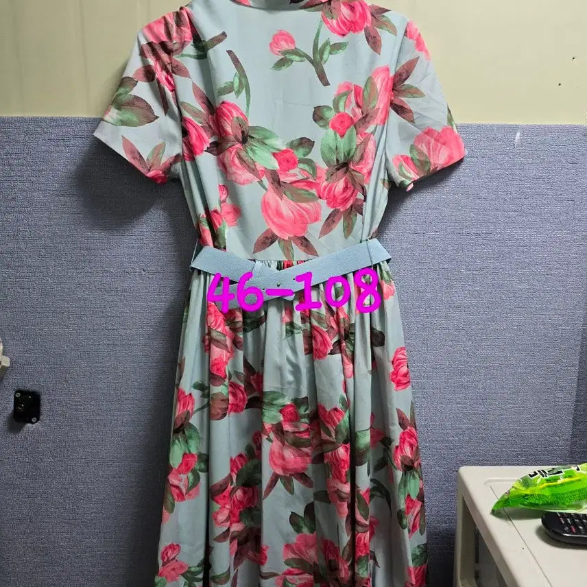 [BUNJANG] Satin Sky Blue Floral Print Shirt Dress / 샤틴 하늘색 꽃무늬 셔츠 원피스