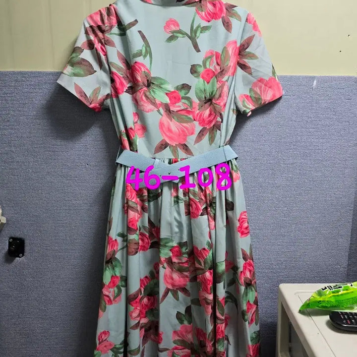 [BUNJANG] Satin Sky Blue Floral Print Shirt Dress / 샤틴 하늘색 꽃무늬 셔츠 원피스