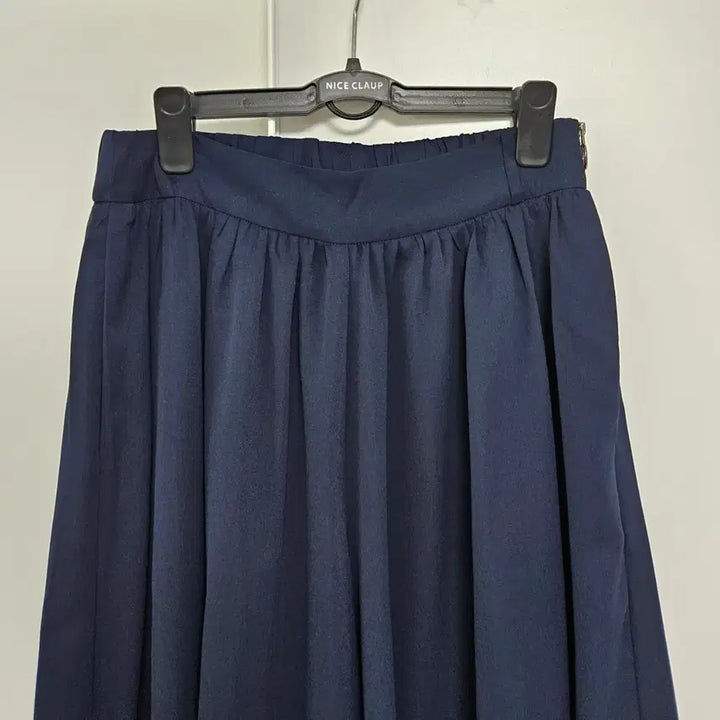 [BUNJANG] G-Cut Navy Pleated Culottes Skirt Pants (Size 55) / (새상품) 지컷(g-cut) 치마바지 (55)