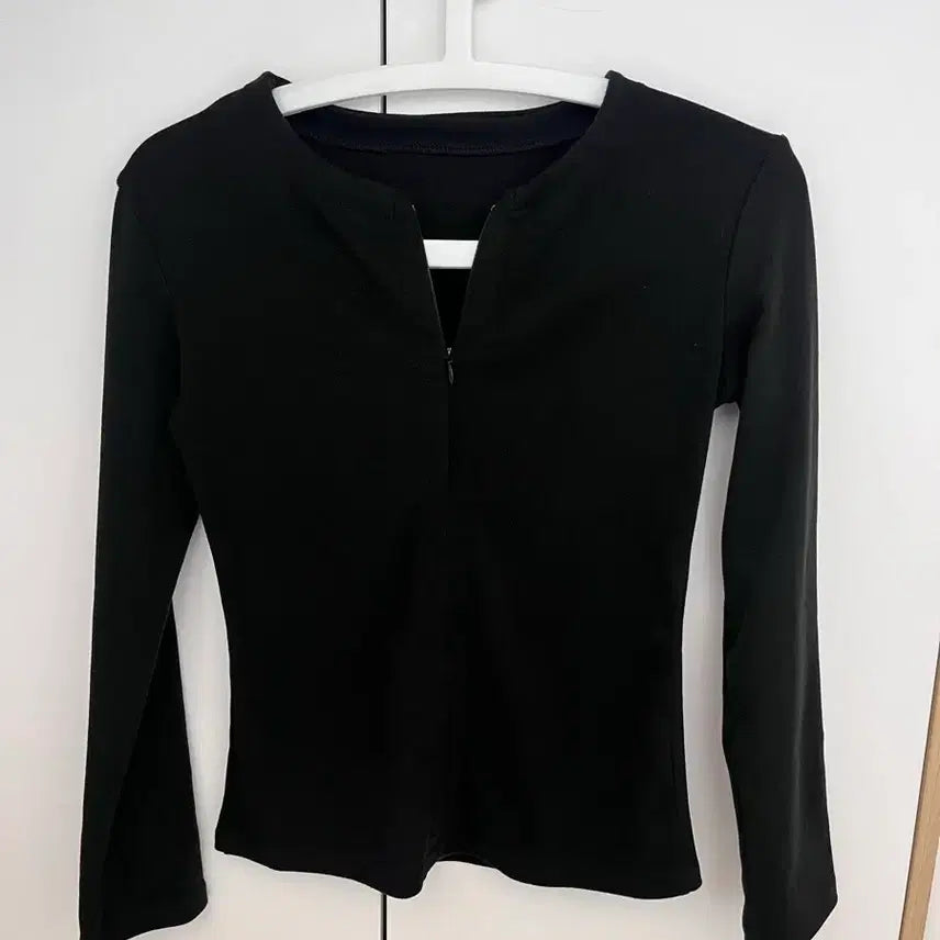 [BUNJANG] Black Slim Fit Zipper Long Sleeve T-Shirt / 블랙 슬림핏 지퍼 긴팔 티셔츠