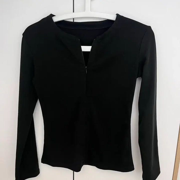 [BUNJANG] Black Slim Fit Zipper Long Sleeve T-Shirt / 블랙 슬림핏 지퍼 긴팔 티셔츠