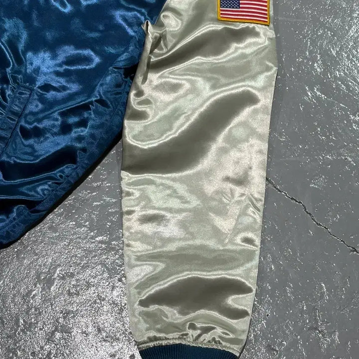 [BUNJANG] Supreme Satin Club Jacket SS15 / 15SS 슈프림(Supreme) Satin Club Jacket