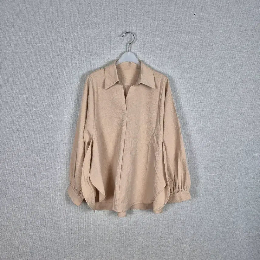 [BUNJANG] Modern Beige Shirt Blouse / 