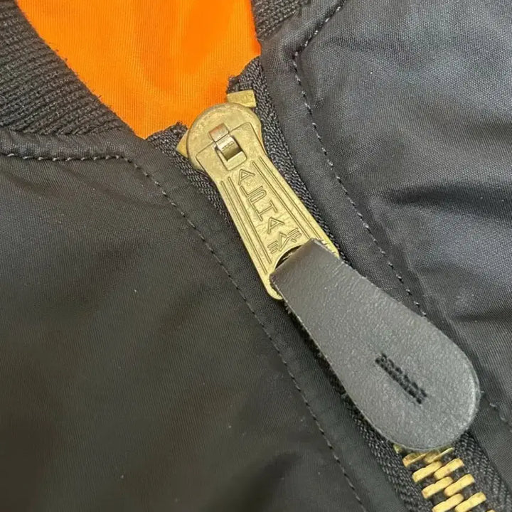 [BUNJANG] Alpha Industries MA-1 Black Reversible Orange Jacket / 알파인더스트리 ma-1 블랙 리버시브 오렌지 자켓