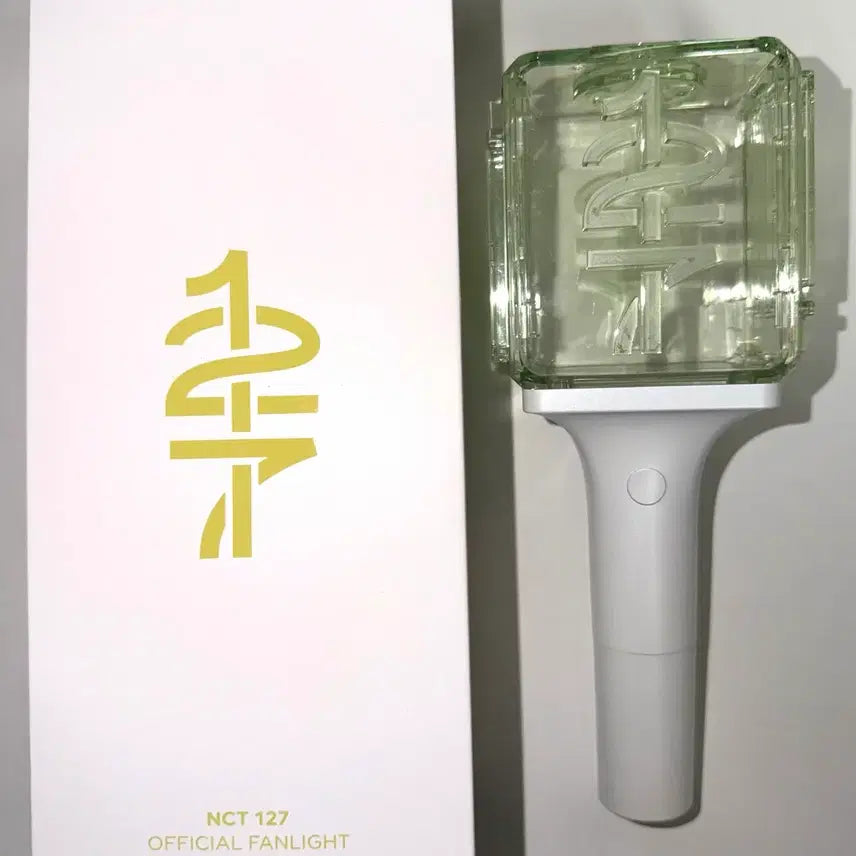 [BUNJANG] NCT 127 New Lightstick / 엔시티127 뉴응원봉 믐뭔봄 양도