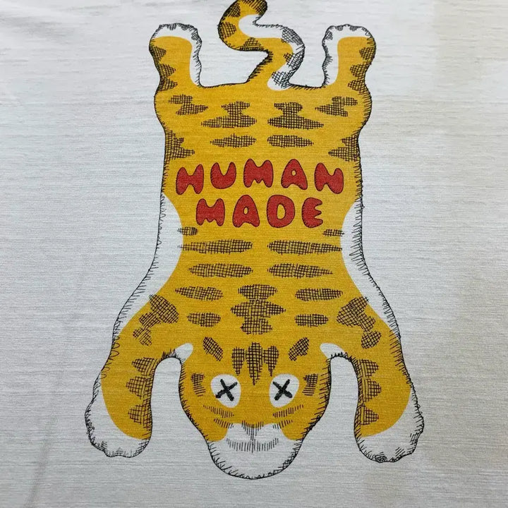 [BUNJANG] Human Made x Kaws Tiger T-Shirt White / 휴먼메이드 x 카우스 타이거 티셔츠 화이트