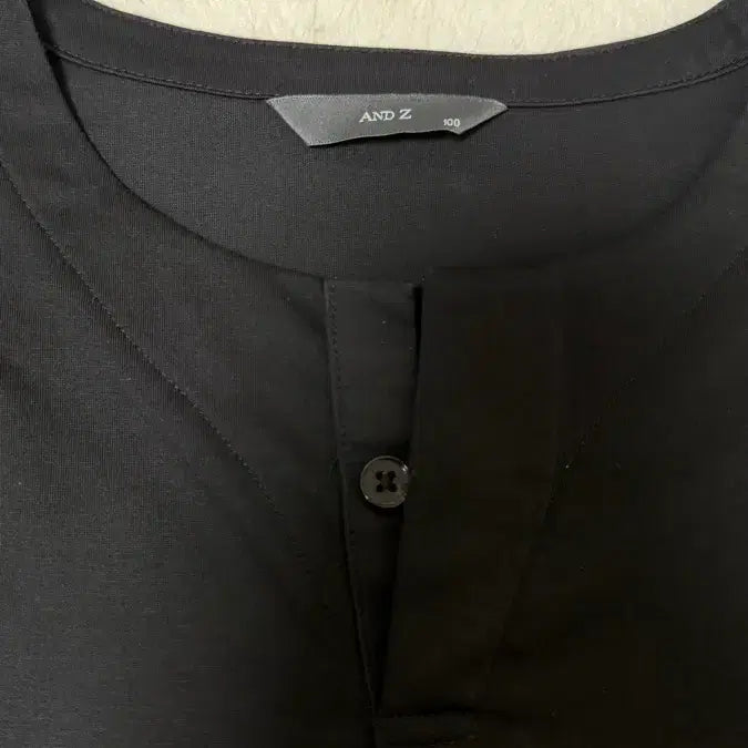 [BUNJANG] AND Z Black Short Sleeve T-Shirt Size 100 / AND Z 블랙 반팔 티셔츠 100사이즈