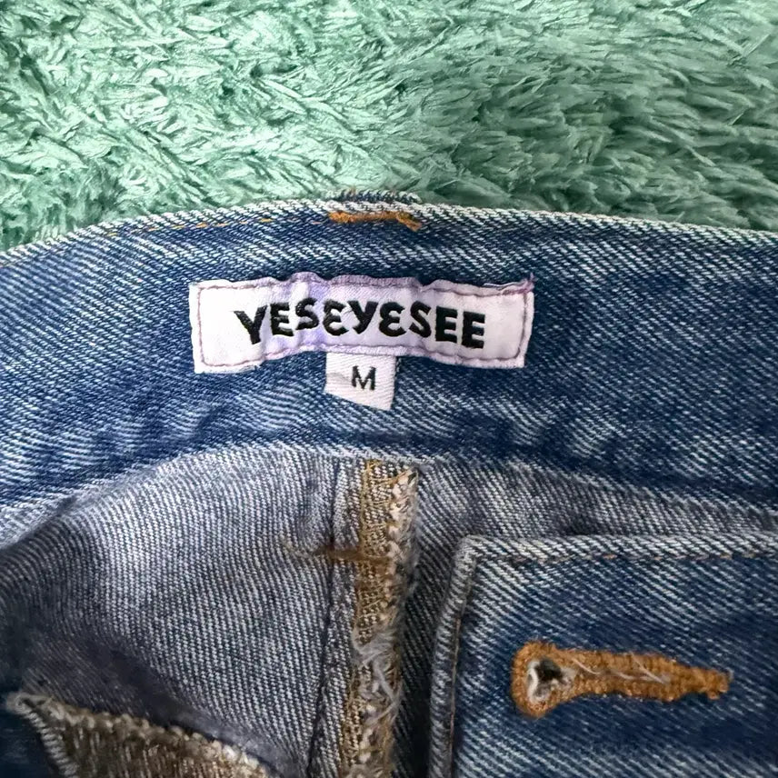 [BUNJANG] YESEYESEE Dragon Embroidered Denim Pants / YESEYESEE 데님 팬츠 드래곤 자수 M