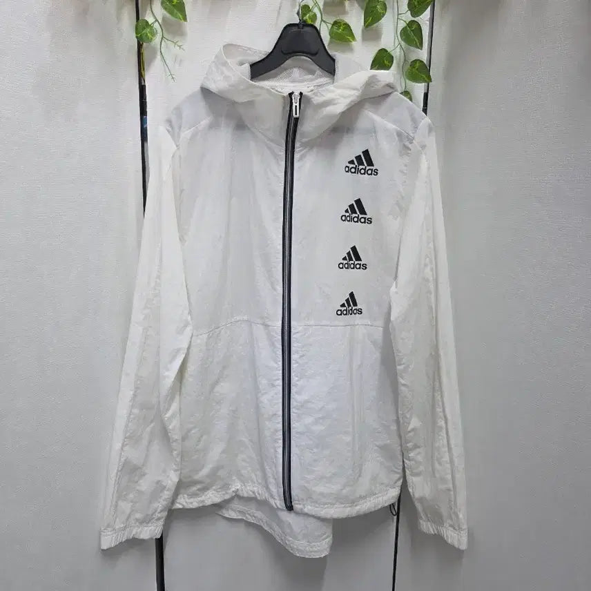 [BUNJANG] Adidas Hooded Windbreaker Jacket / 아디다스후드바람막이