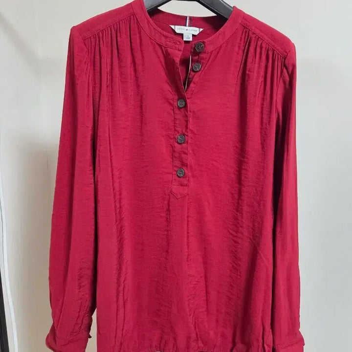 [BUNJANG] Tommy Hilfiger Red Long Sleeve Henley Shirt / 타미힐피거 레드 긴팔 헨리넥 셔츠