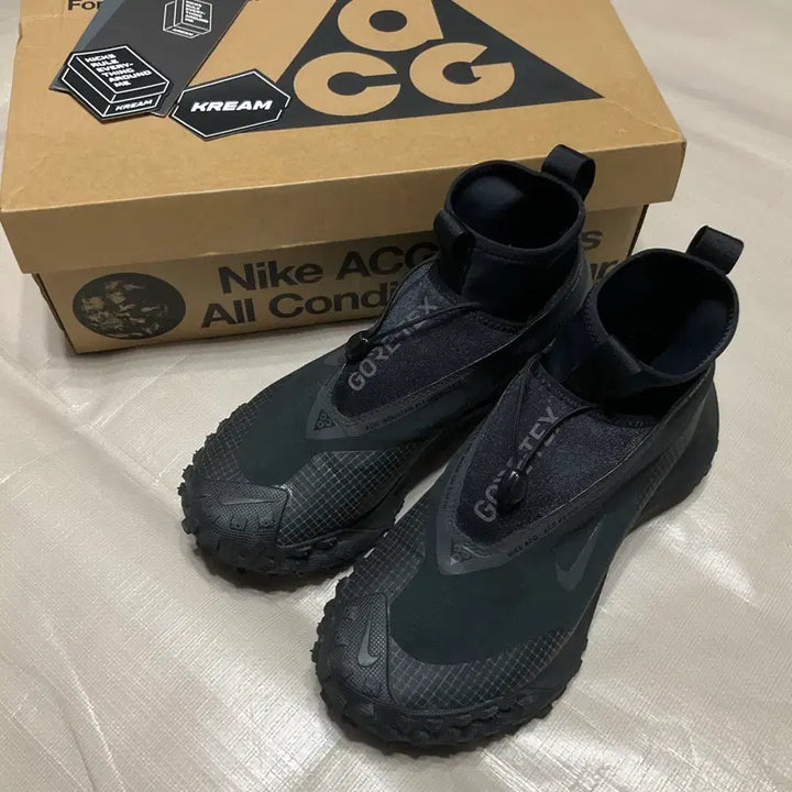 [BUNJANG] Nike ACG Mountain Fly Gore-Tex Black (270mm) / 나이키 ACG 마운틴 플라이 고어텍스 블랙 270
