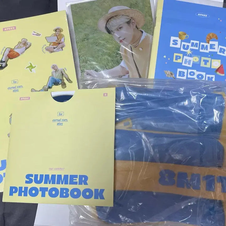 [BUNJANG] ATEEZ 2022 Summer Photobook / 에이티즈 2022썸머포토북