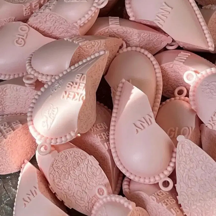 [BUNJANG] Glowny Broken Heart Keyring Set Pink / 글로니 브로큰 하트 키링 세트 핑크 하트 양각 glowny