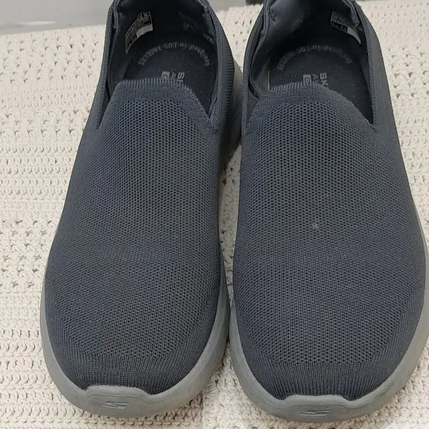 [BUNJANG] Skechers Slip-On Sneakers Size 265 / 스켓쳐스 운동화 265