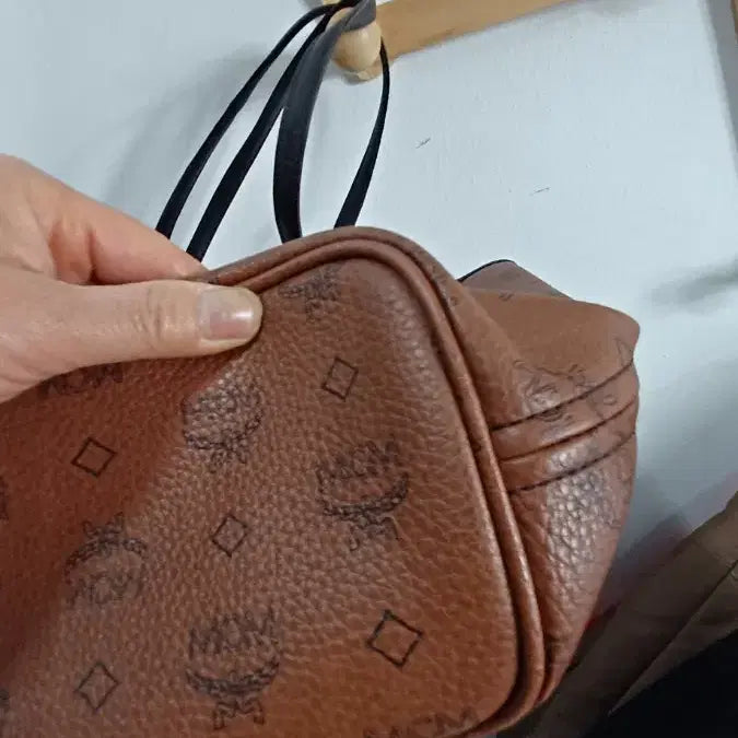 [BUNJANG] MCM Logo Stripe Shoulder Bag / 엠시엠 상태A