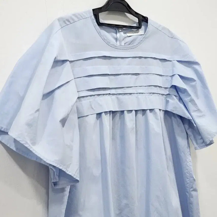 [BUNJANG] LVPS Sky Blue Pleated Short Sleeve Blouse / [F] LVPS 하늘색 플리츠 반팔 블라우스