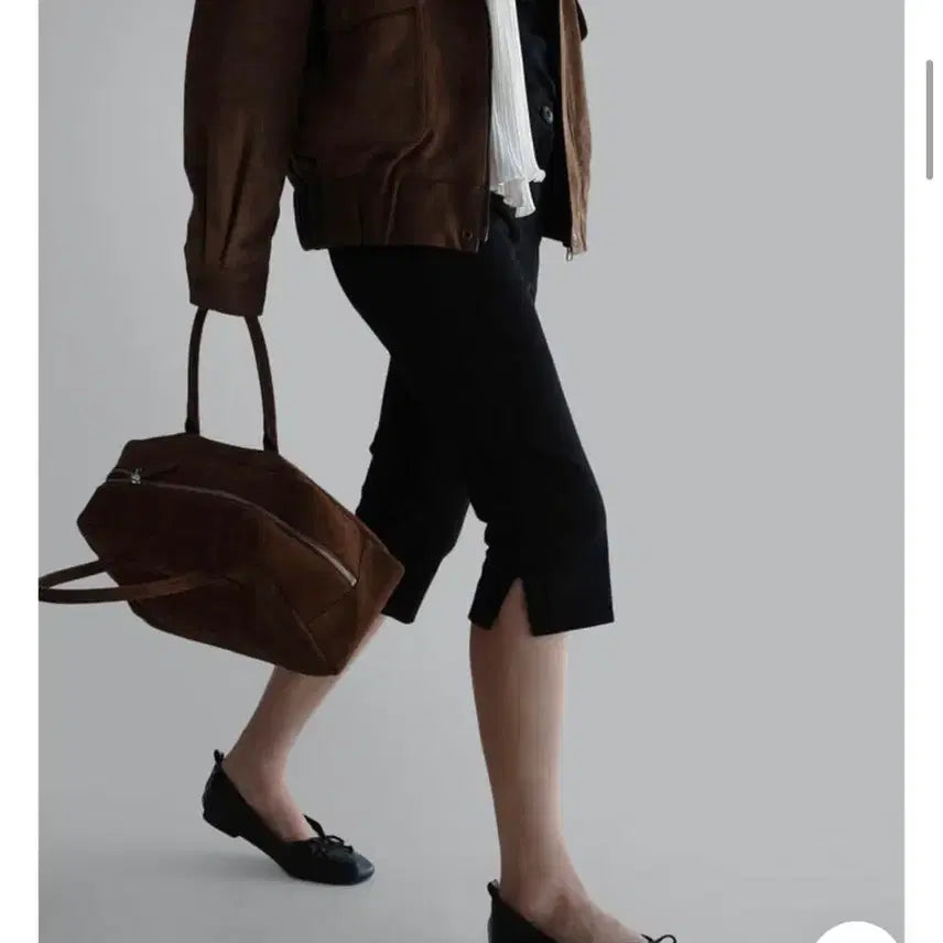 [BUNJANG] Laroom Capri Pants Black S / 라룸 카프리 팬츠 블랙 S