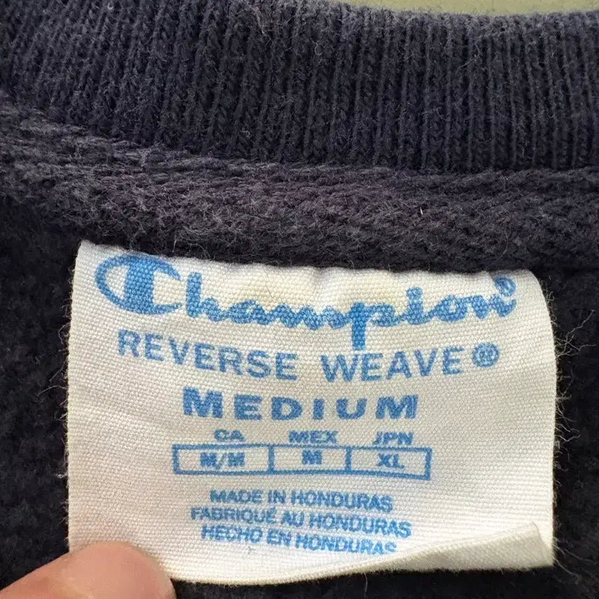 [BUNJANG] Champion Reverse Weave Logo Sweatshirt Medium / 만원샵 챔피온 리버스위브 로고 맨투맨 M