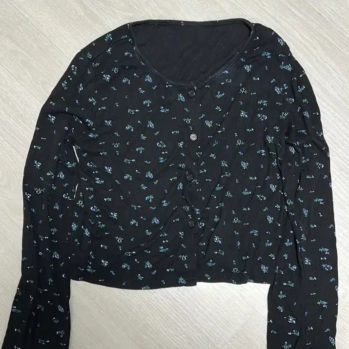 [BUNJANG] Black Floral Pattern Ribbed Cardigan / 블랙 잔꽃 골지 가디건