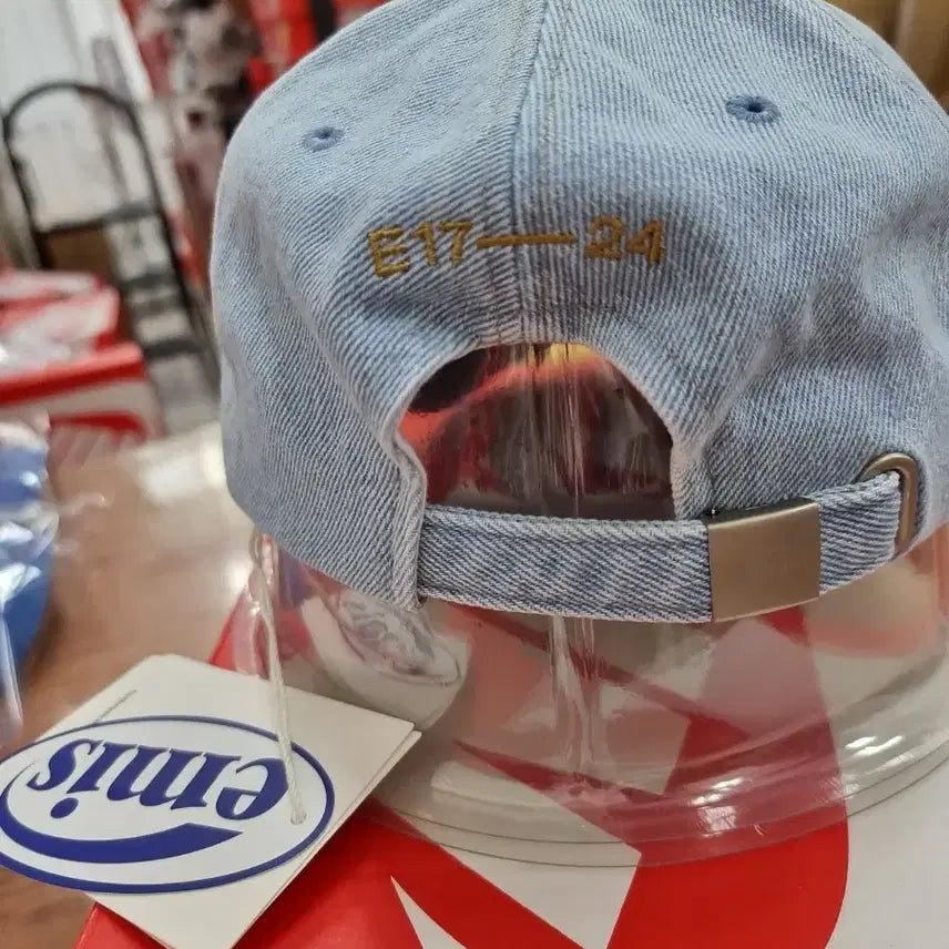 [BUNJANG] EMIS Embroidered Logo Ball Cap Denim Two-Tone / 이미스 자수로고 볼캡 데님투톤 새상품