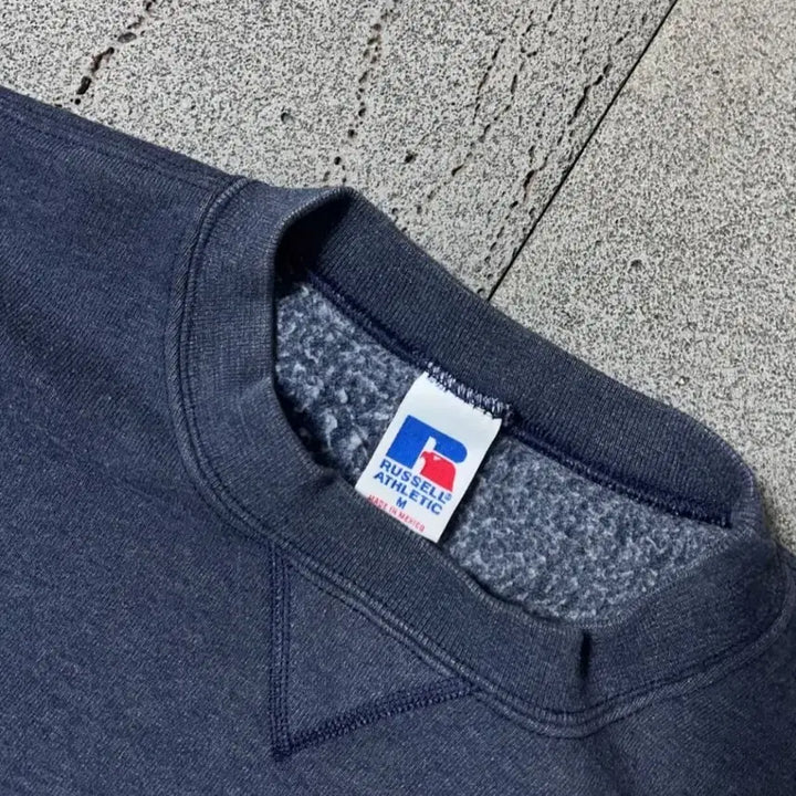 [BUNJANG] Russell Athletic Sweatshirt M / 러셀애슬레틱 맨투맨 m