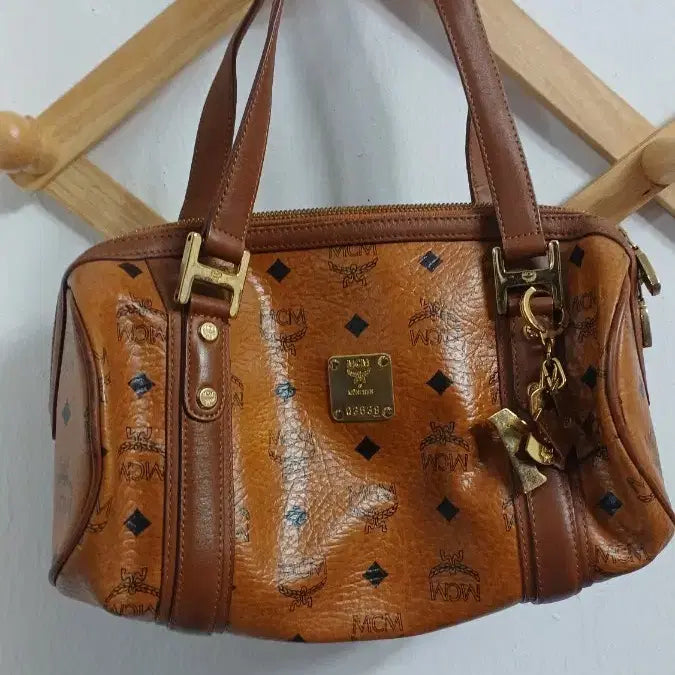 [BUNJANG] MCM Logo Pattern Tote Bag with Keyring / 엠시엠 상태A