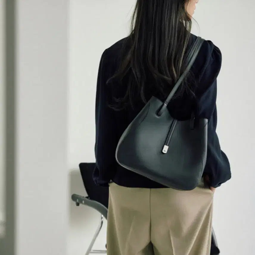 [BUNJANG] Be My Mood Load Middle Bag Black / 비마이무드 load middle bag (블랙, black)