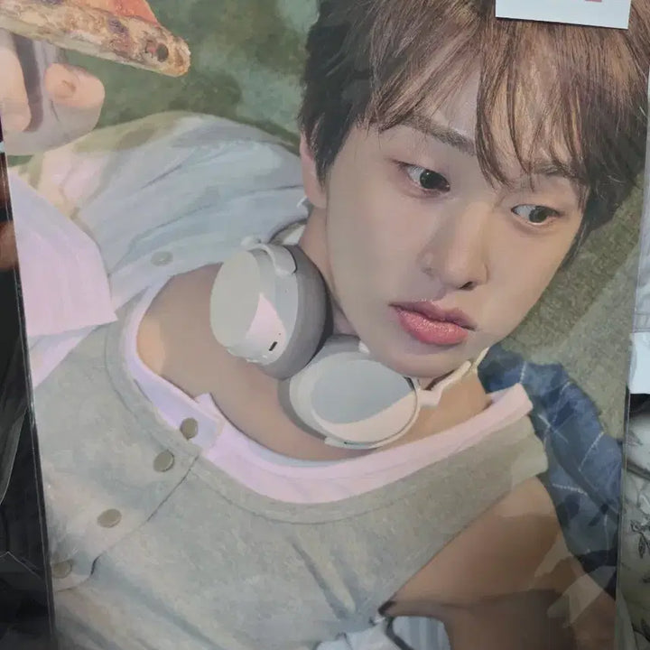 [BUNJANG] ONEW "TURFLUV" Popup Goods Bookend, Frame Holder, Mini Poster Set / 온유 터프러브 팝업 굿즈