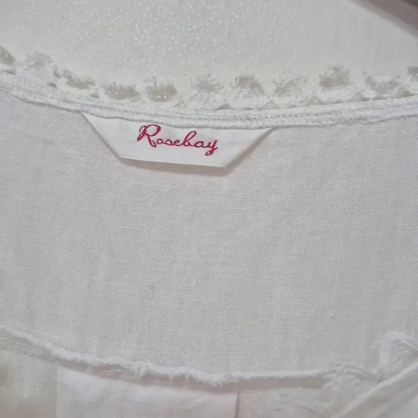 [BUNJANG] Rosebay Rouge Blat (Pre) Blouse / 로즈베이 루즈 블랏(프리)